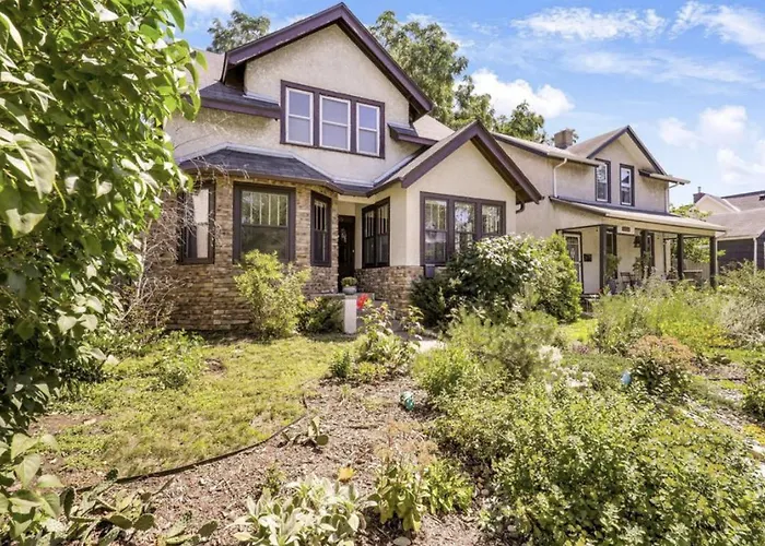 Lyndale Pleasant Getaway
